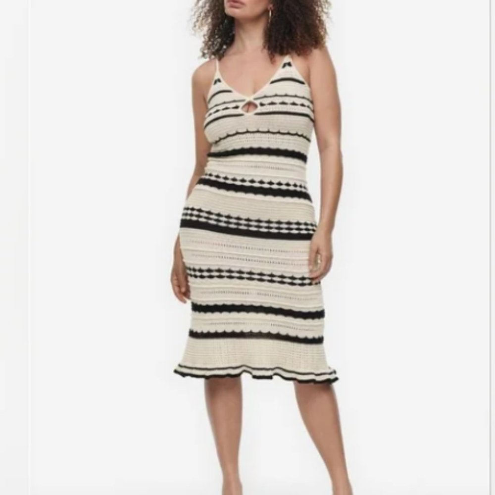 H&M NWT CROCHET KNIT DRESS